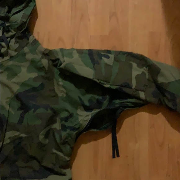 Authentic US ARMY ALL TERRAIN HOODED 3/4  camo jkt - Picture 2 of 8